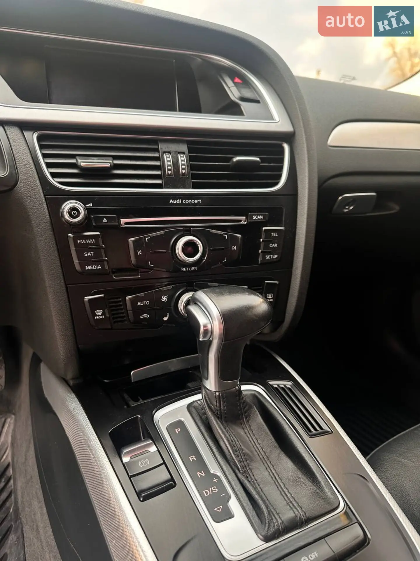 2012 Audi A4 - мініатюра 11