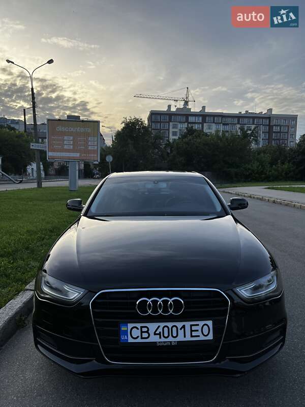 Седан Audi A4 2015 в Чернигове