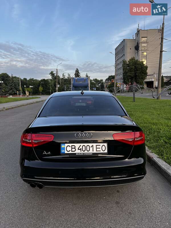 Седан Audi A4 2015 в Чернигове