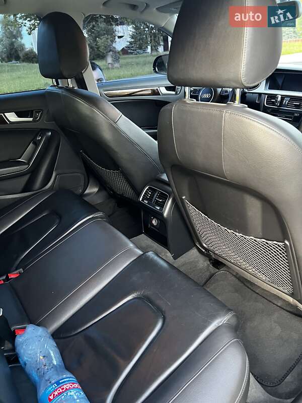 Седан Audi A4 2015 в Чернигове