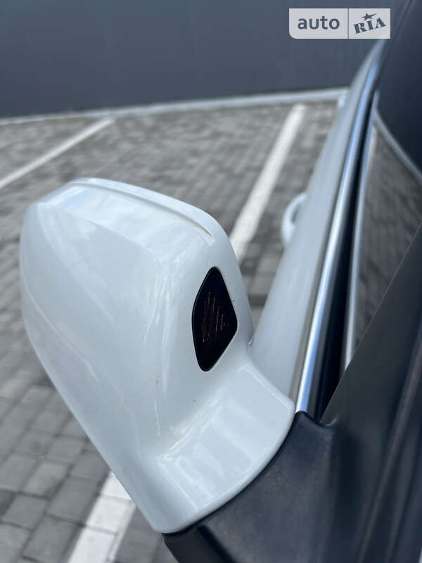 Седан Audi A4 2012 в Ровно