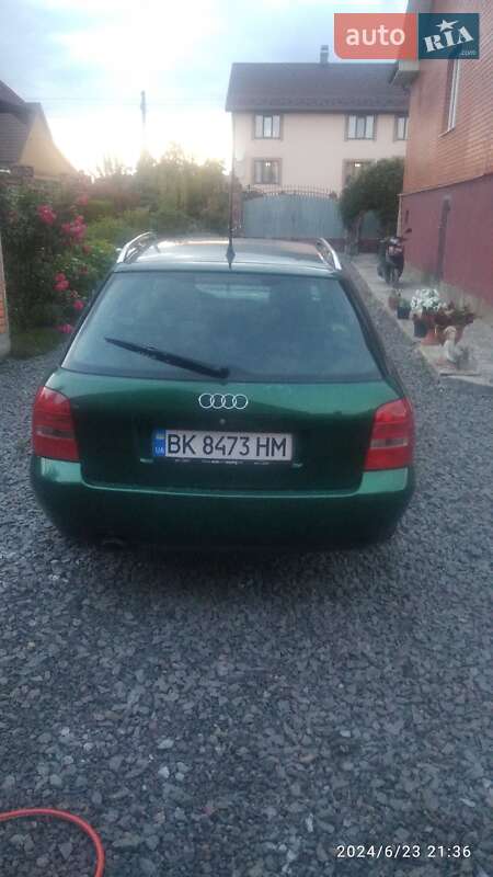 Універсал Audi A4 2001 в Рокитному