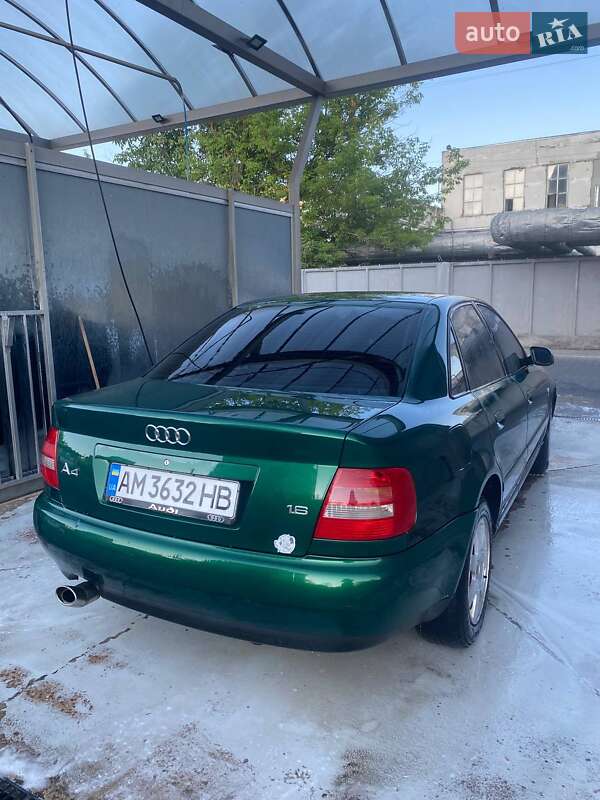 Седан Audi A4 2000 в Житомире