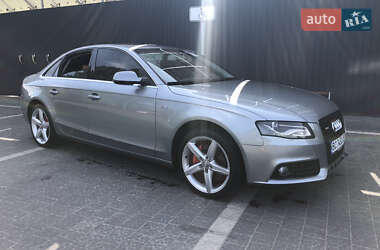 Седан Audi A4 2011 в Самборі