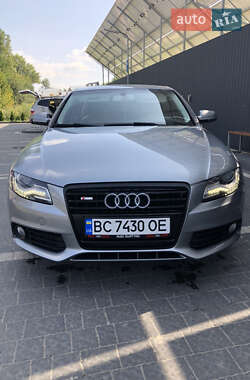 Седан Audi A4 2011 в Самборі