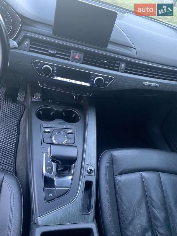 Седан Audi A4 2016 в Полтаве