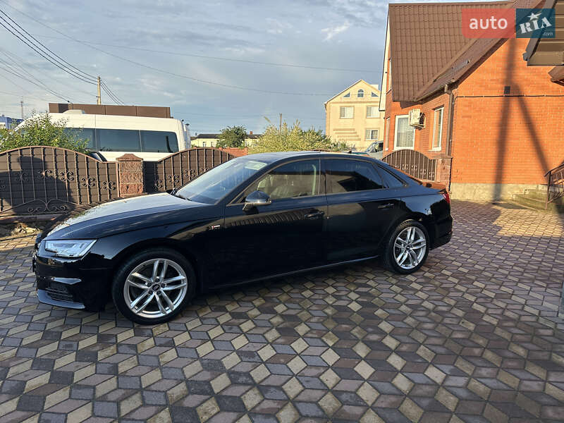 Седан Audi A4 2016 в Сарнах