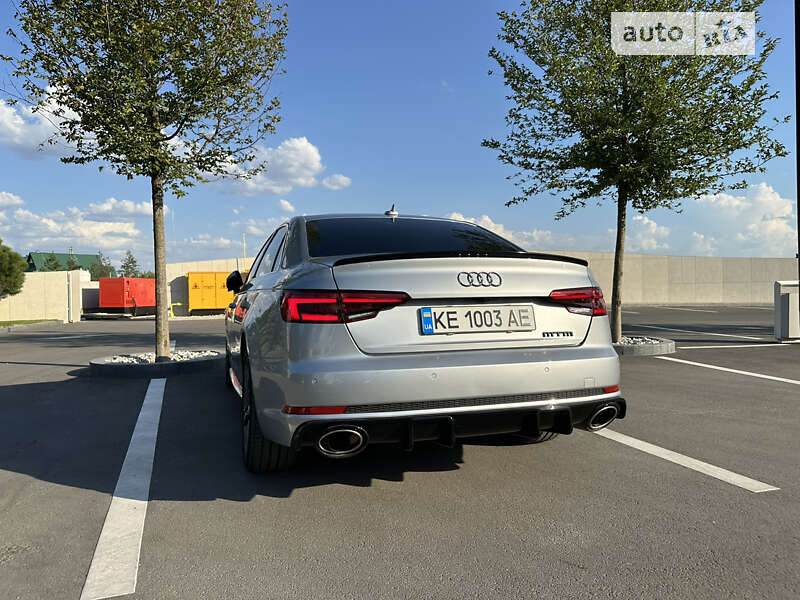 Седан Audi A4 2017 в Днепре