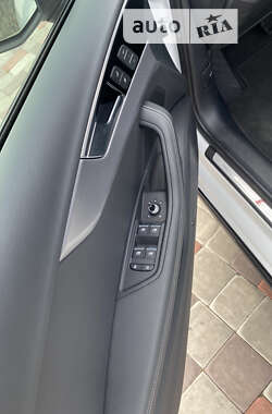 Седан Audi A4 2022 в Великой Багачке