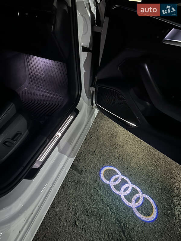Седан Audi A4 2016 в Днепре
