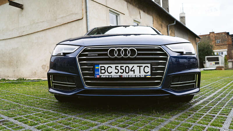 Седан Audi A4 2016 в Львове
