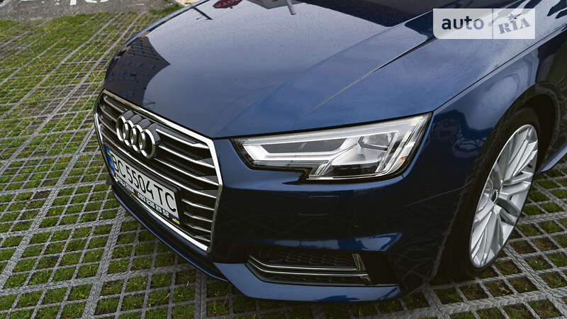 Седан Audi A4 2016 в Львове