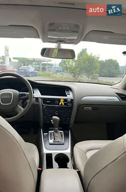 Седан Audi A4 2011 в 
