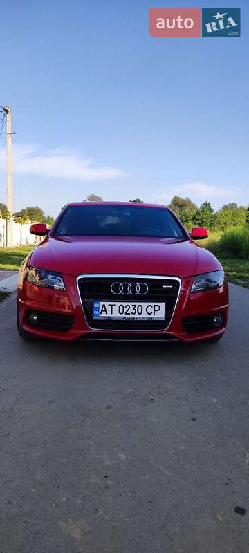 Седан Audi A4 2012 в Ивано-Франковске