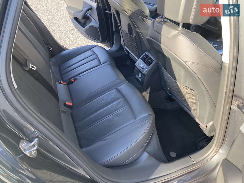 Седан Audi A4 2016 в Харькове