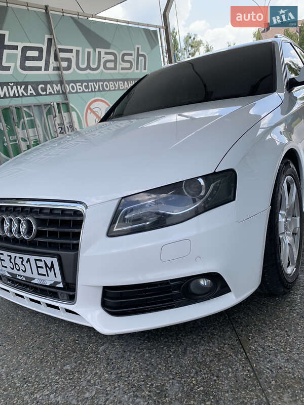 Універсал Audi A4 2011 в Чернівцях