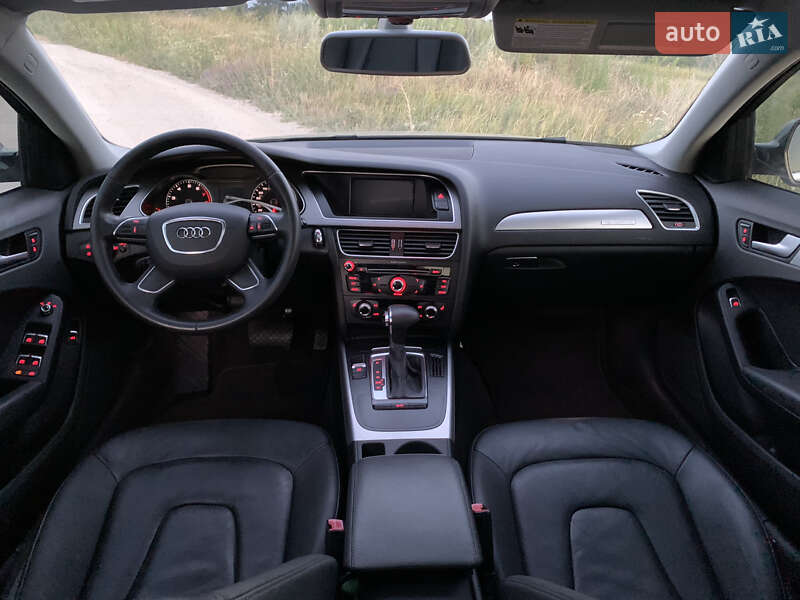 Седан Audi A4 2014 в Днепре