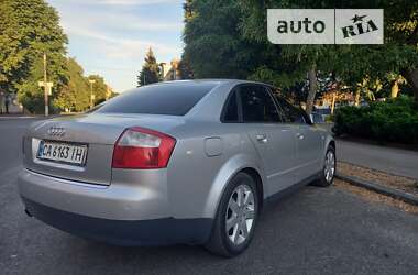 Седан Audi A4 2002 в Смілі