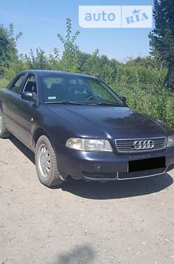 Седан Audi A4 1997 в Хмельницькому