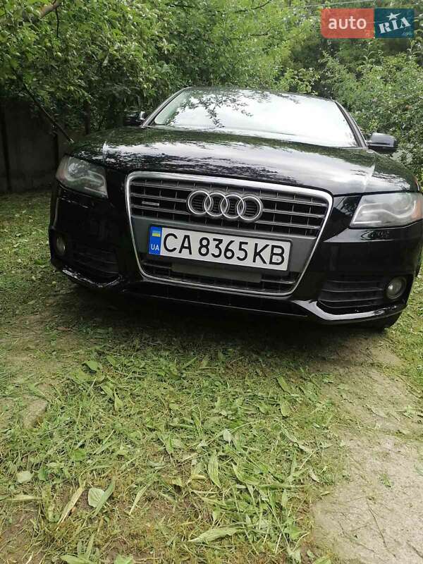 Седан Audi A4 2011 в Умани