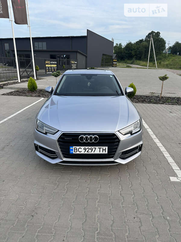 Седан Audi A4 2017 в Львове