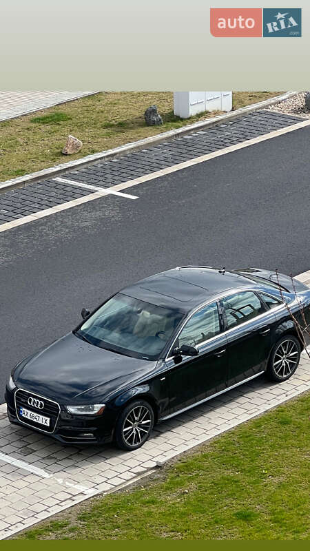 Седан Audi A4 2015 в Ивано-Франковске