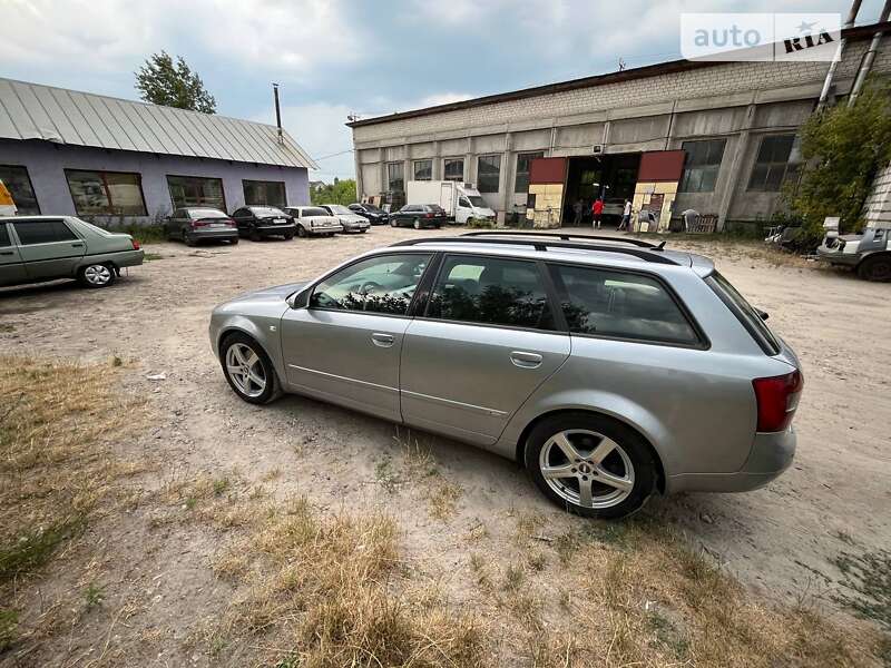 Универсал Audi A4 2002 в Обухове