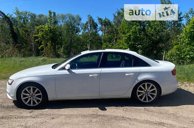 Седан Audi A4 2013 в Рівному