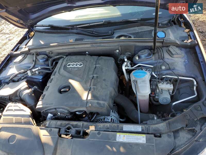 Седан Audi A4 2013 в Львове