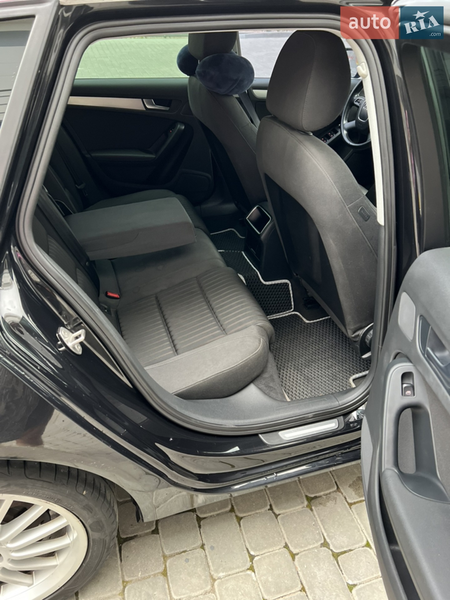 2011 Audi A4 - мініатюра 18