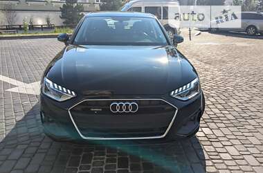 Седан Audi A4 2021 в Киеве