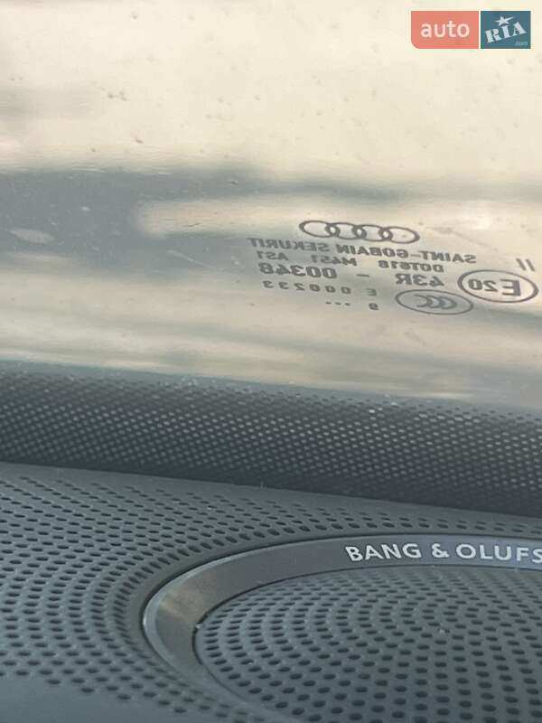 Седан Audi A4 2009 в Днепре