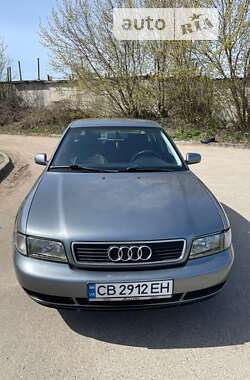 Седан Audi A4 1997 в Чернигове