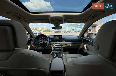 Седан Audi A4 2018 в 
