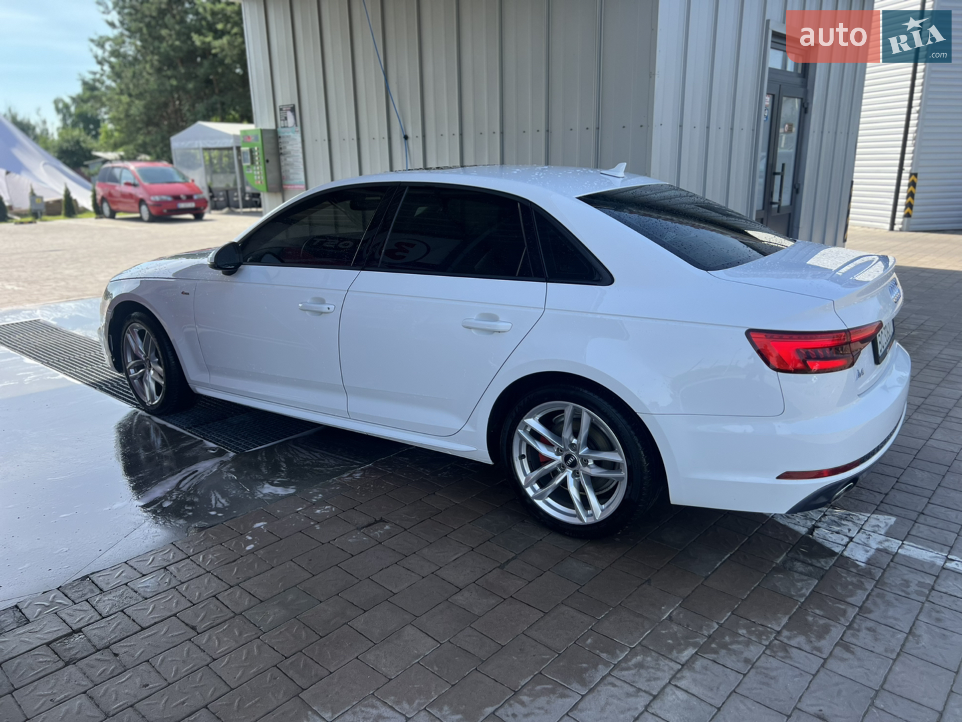 2016 Audi A4 - мініатюра 10