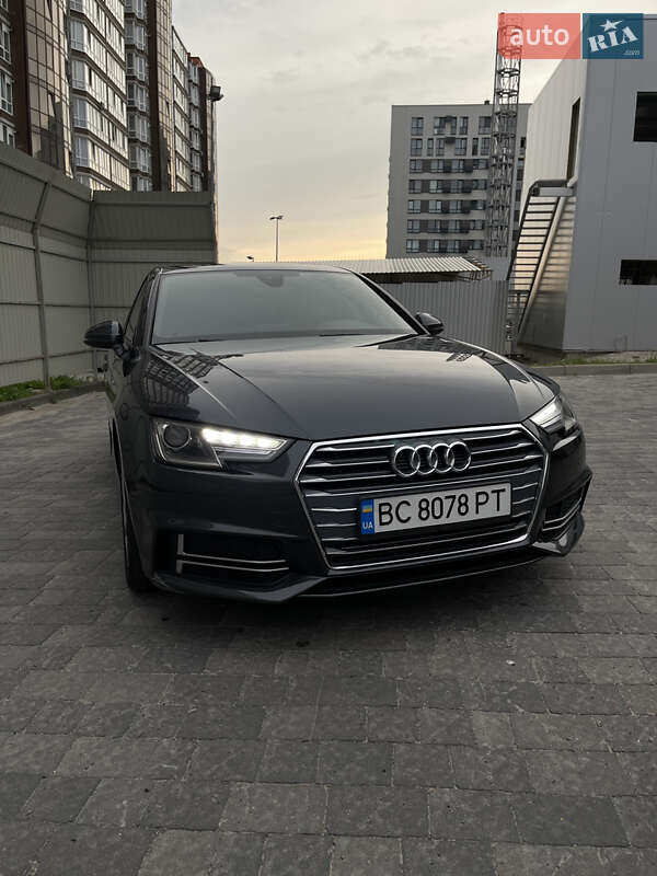 Седан Audi A4 2017 в Львове