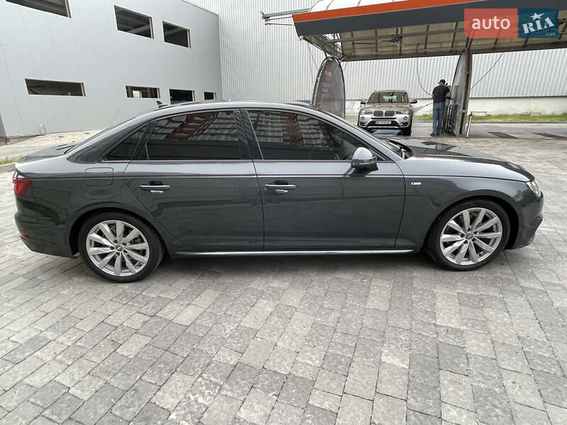Седан Audi A4 2017 в Львове
