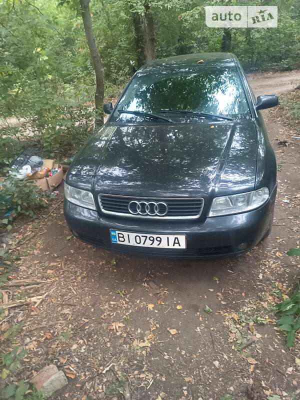 Універсал Audi A4 2001 в Харкові