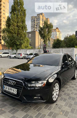 Седан Audi A4 2014 в Киеве