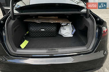 Седан Audi A4 2014 в Днепре