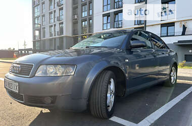 Седан Audi A4 2004 в Черкасах