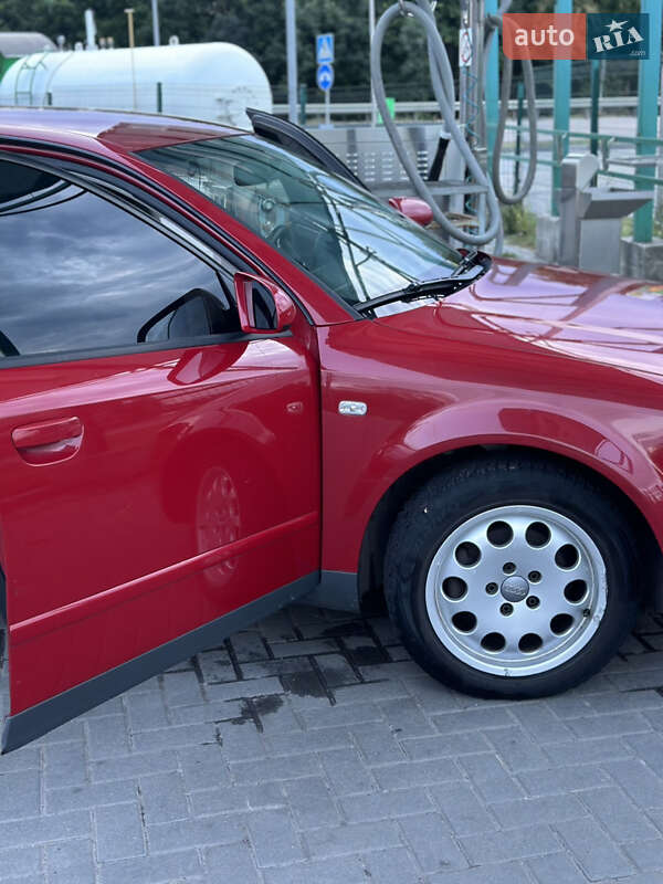 Седан Audi A4 2001 в Житомирі