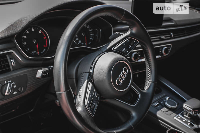 Седан Audi A4 2019 в Хусте