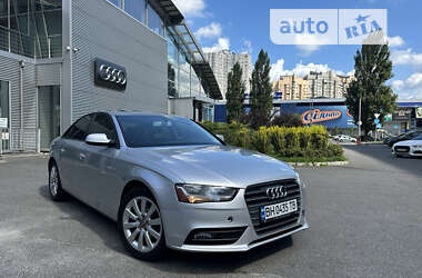 Седан Audi A4 2013 в Киеве