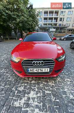 Седан Audi A4 2012 в 