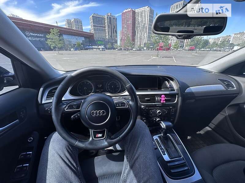Универсал Audi A4 2014 в Киеве