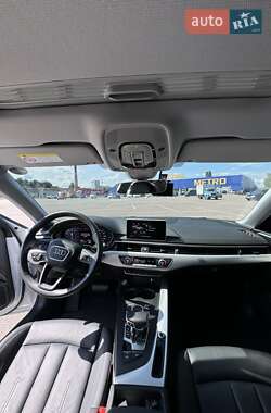 Седан Audi A4 2019 в Житомире