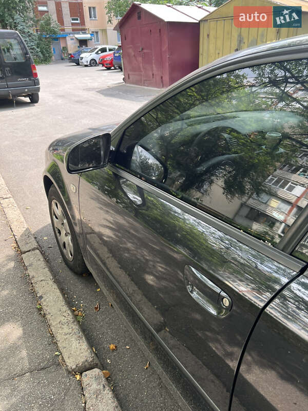 Седан Audi A4 2002 в Киеве фото 6 Седан Audi A4 2002 в Киеве