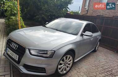 Седан Audi A4 2014 в Сумах