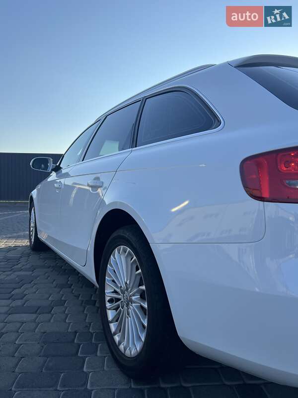 Универсал Audi A4 2012 в Мукачево